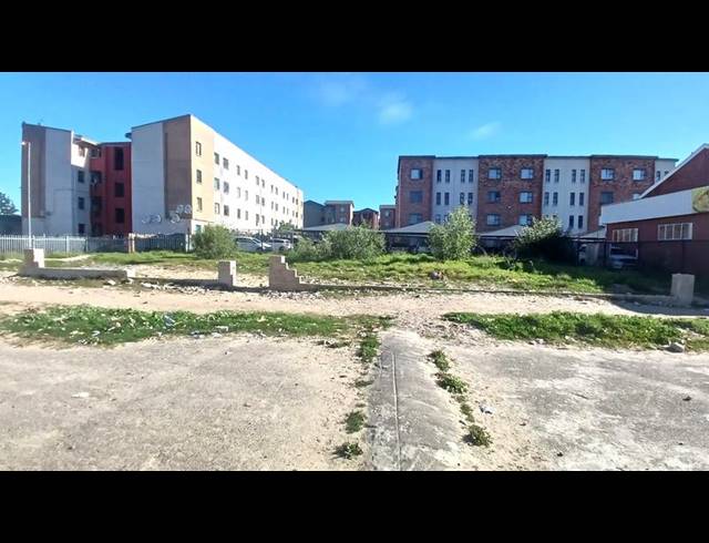 LAND FOR SALE IN SCOTTSDENE